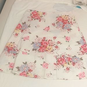 Studio Y skirt sz 9 floral
